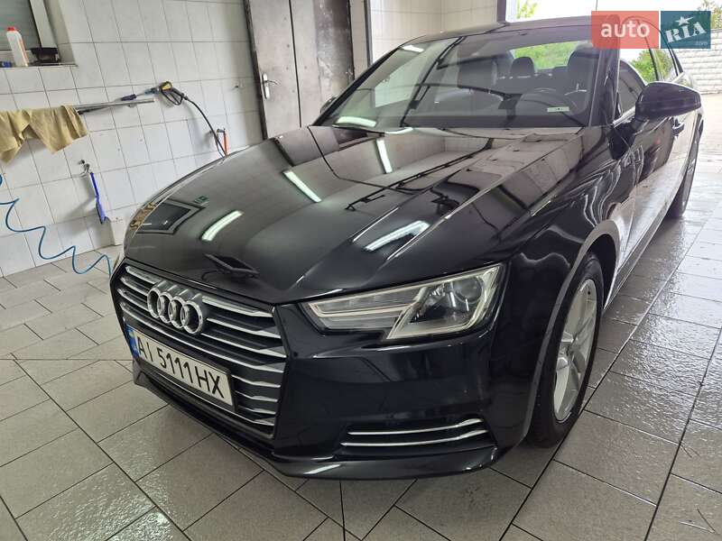 Седан Audi A4 2017 в Обухове