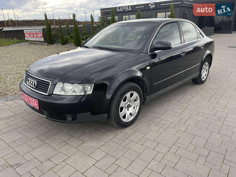 Седан Audi A4 2002 в 