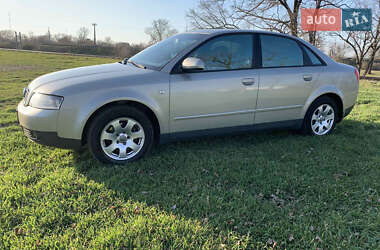 Седан Audi A4 2004 в 