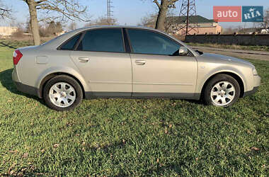 Седан Audi A4 2004 в 