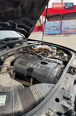 Седан Audi A4 1996 в 