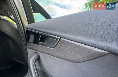 Седан Audi A4 2023 в 