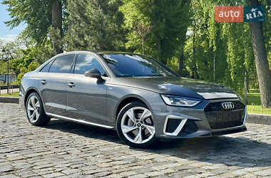 Седан Audi A4 2023 в 