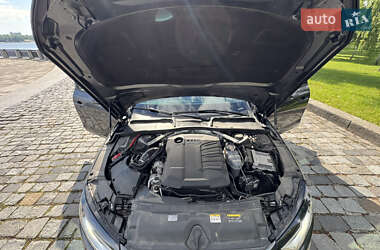 Седан Audi A4 2023 в 