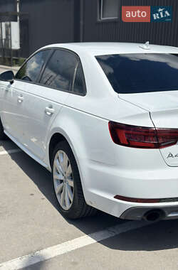 Седан Audi A4 2018 в 