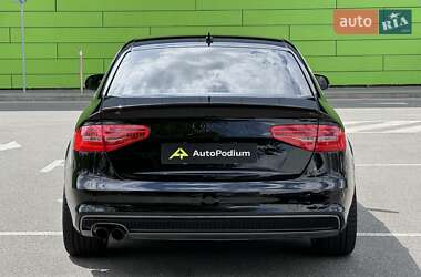 Седан Audi A4 2015 в 