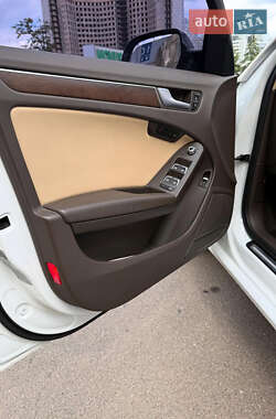 Седан Audi A4 2014 в 