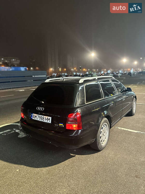 Універсал Audi A4 2000 в Ірпені