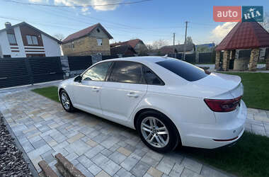 Седан Audi A4 2016 в 