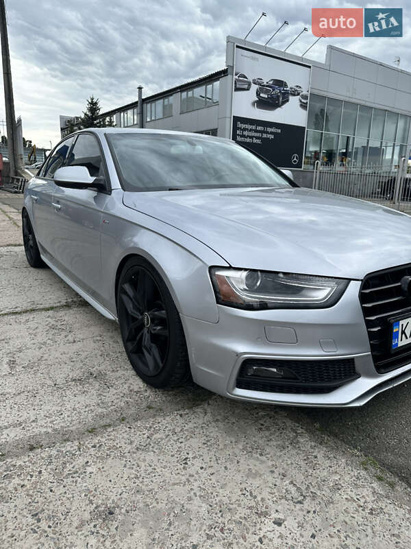 Седан Audi A4 2014 в Києві