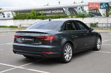 Седан Audi A4 2018 в 