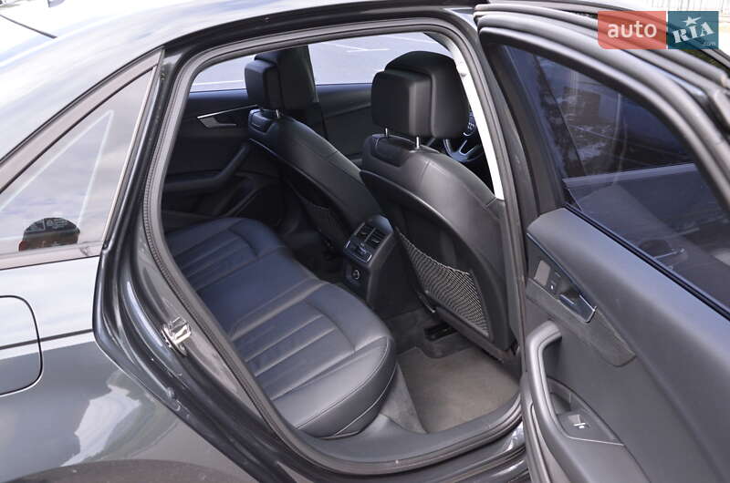 Седан Audi A4 2018 в Киеве