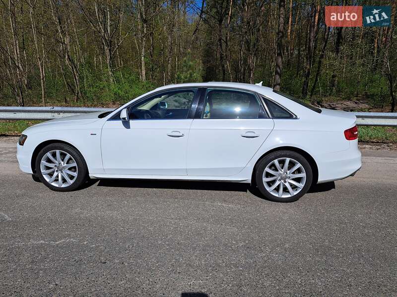 Седан Audi A4 2013 в Киеве