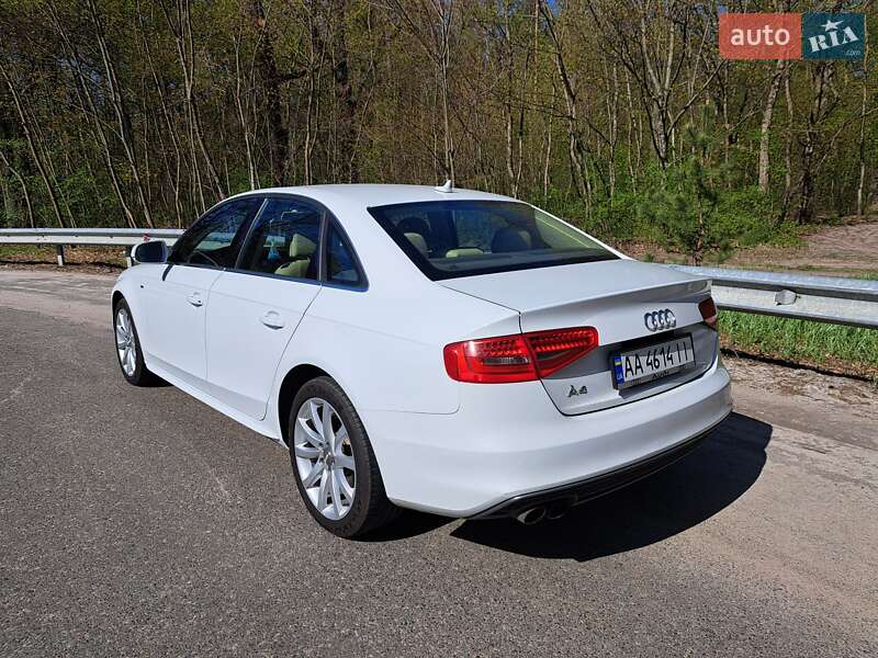 Седан Audi A4 2013 в Киеве