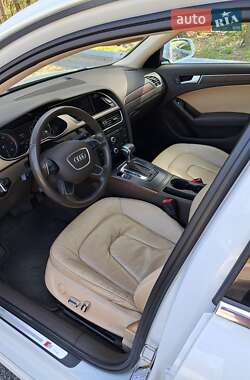 Седан Audi A4 2013 в 