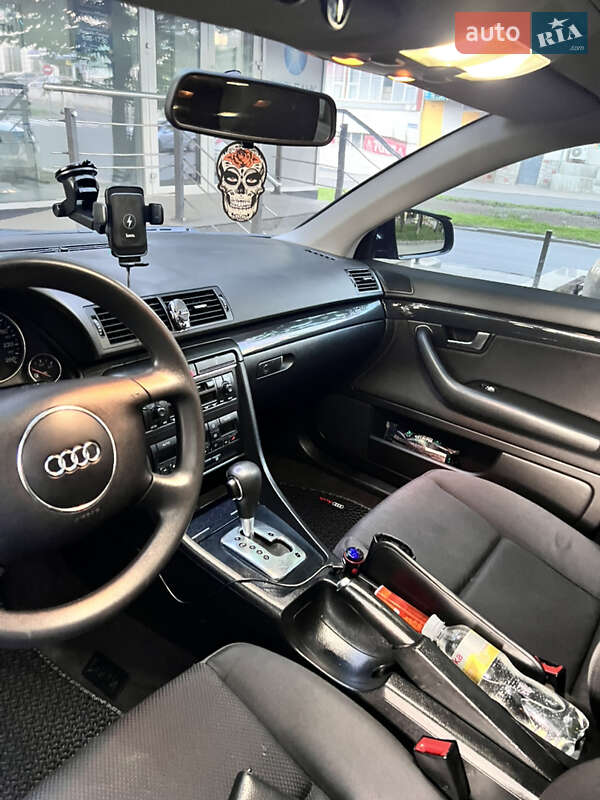Седан Audi A4 2002 в Хмельницком