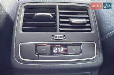 Седан Audi A4 2023 в 