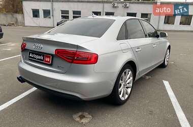 Седан Audi A4 2012 в 