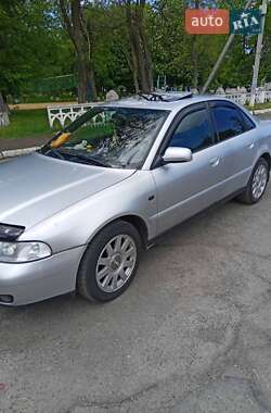 Седан Audi A4 2000 в 