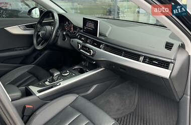 Седан Audi A4 2016 в 