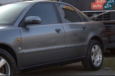 Седан Audi A4 1995 в 