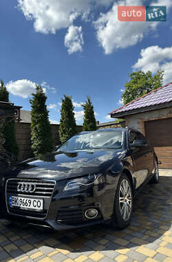 Універсал Audi A4 2009 в Вараші