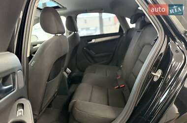 Седан Audi A4 2012 в 