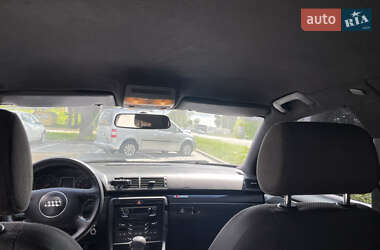 Седан Audi A4 2002 в 