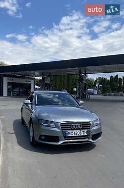 Седан Audi A4 2011 в Львове