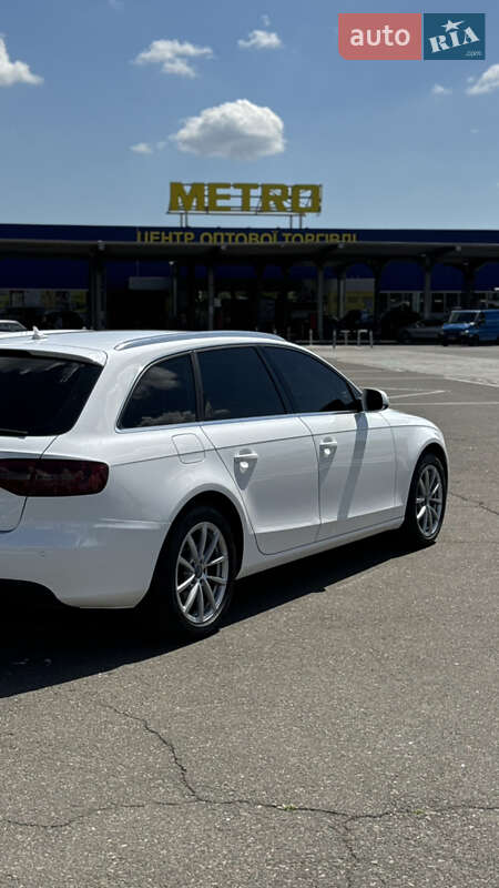 Универсал Audi A4 2013 в Первомайске