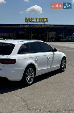 Универсал Audi A4 2013 в 
