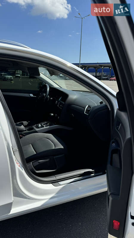 Универсал Audi A4 2013 в Первомайске