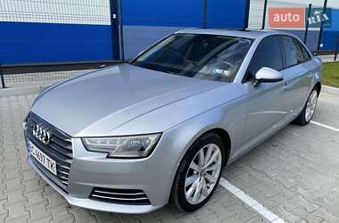 Седан Audi A4 2015 в Львове