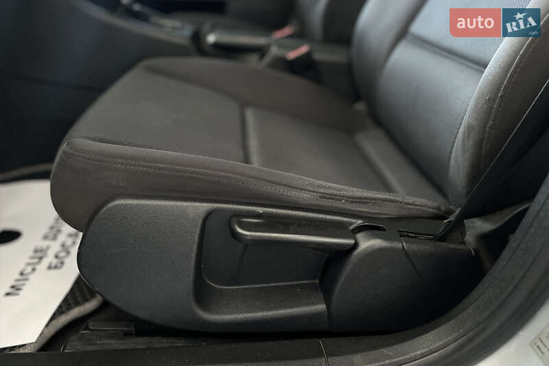 Седан Audi A4 2002 в Шептицькому
