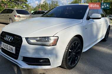 Седан Audi A4 2013 в 