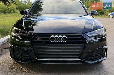 Седан Audi A4 2017 в Тернополі