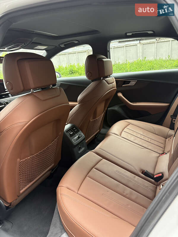Седан Audi A4 2024 в Львові