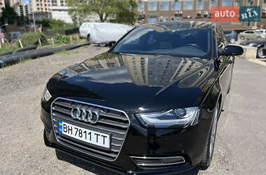 Седан Audi A4 2013 в 