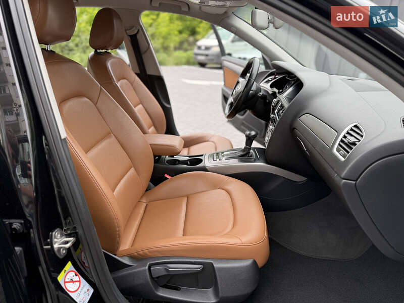 Седан Audi A4 2013 в Киеве