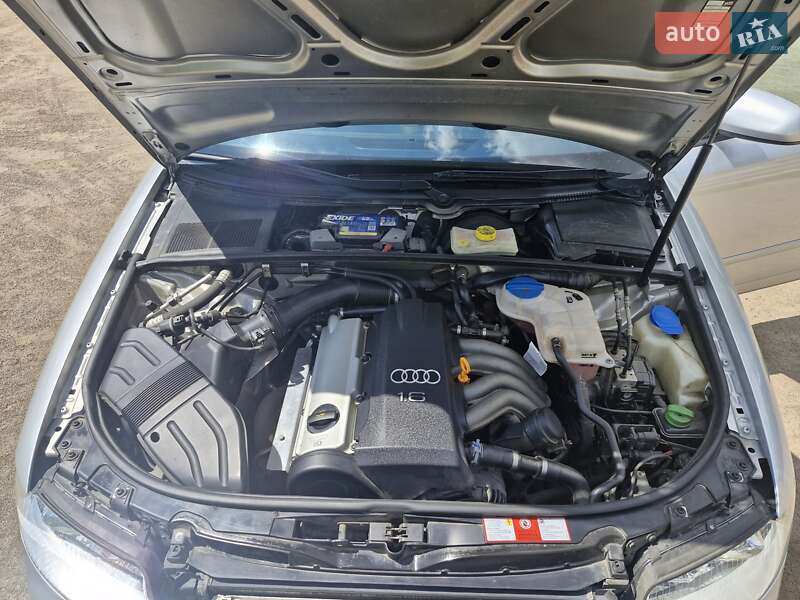 Седан Audi A4 2004 в Коростене