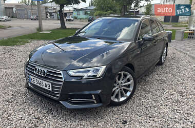 Универсал Audi A4 2018 в 