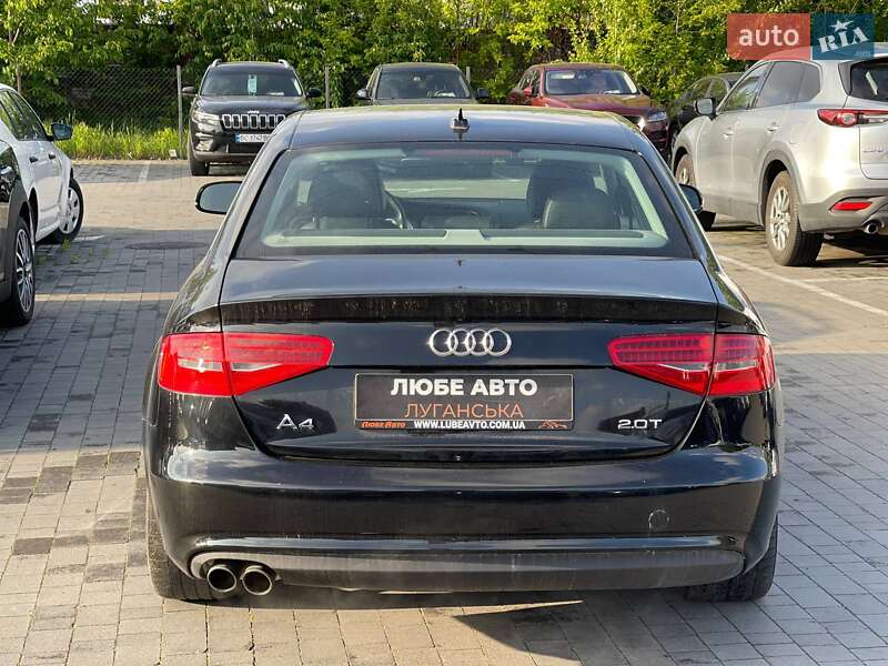 Седан Audi A4 2013 в Львові