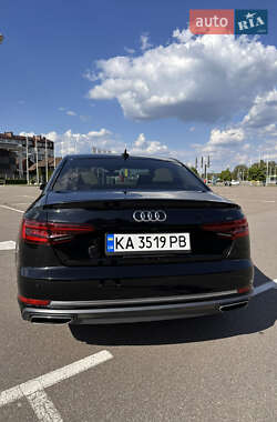 Седан Audi A4 2018 в 