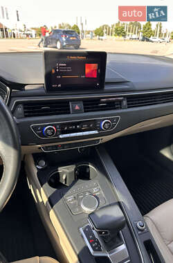 Седан Audi A4 2018 в 