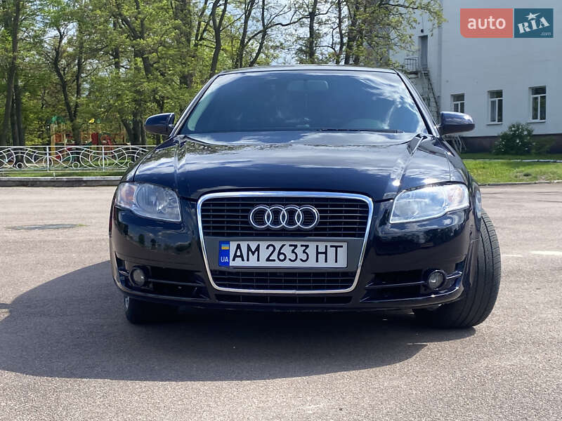 Седан Audi A4 2005 в Коростене