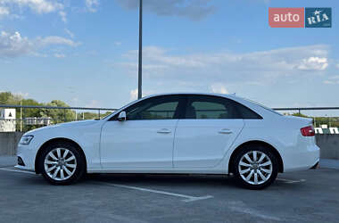 Седан Audi A4 2013 в 