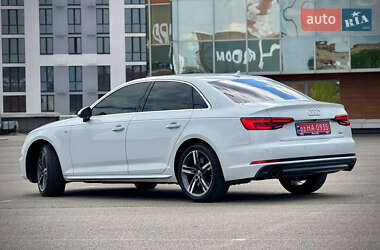 Седан Audi A4 2017 в 