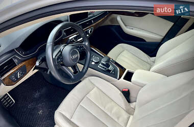 Седан Audi A4 2017 в 
