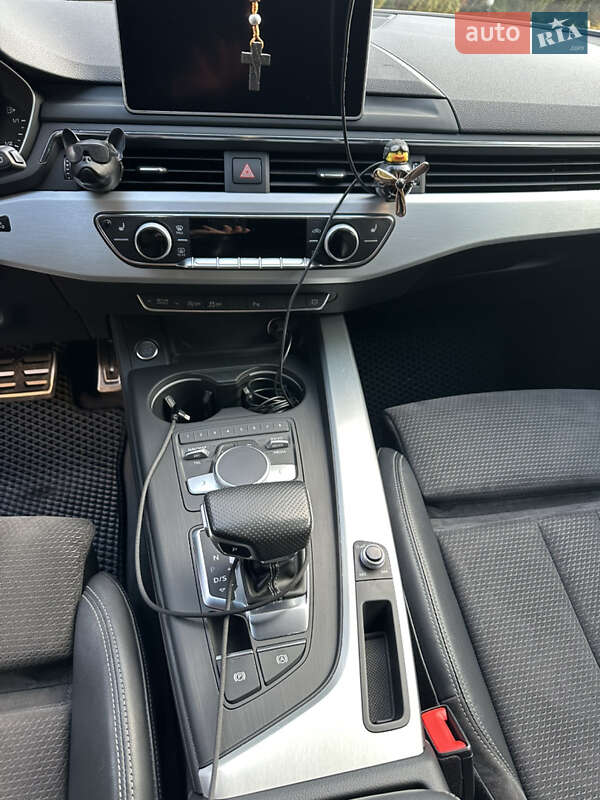 Універсал Audi A4 2017 в Львові