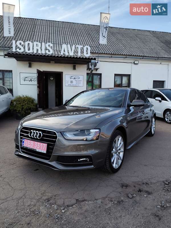 Седан Audi A4 2014 в 